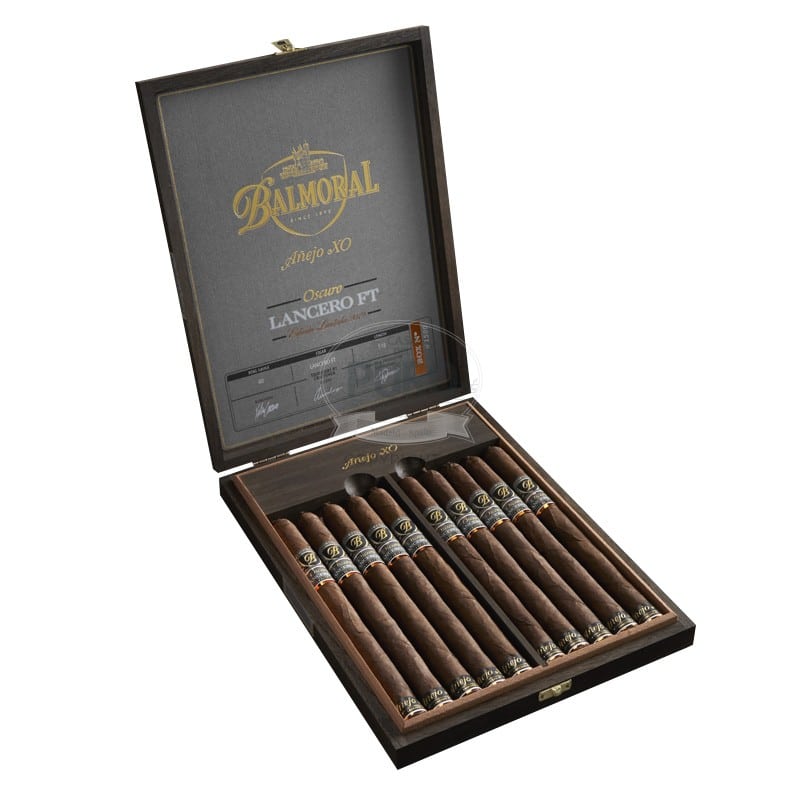 Balmoral Anejo XO Oscuro Lancero FT (10)